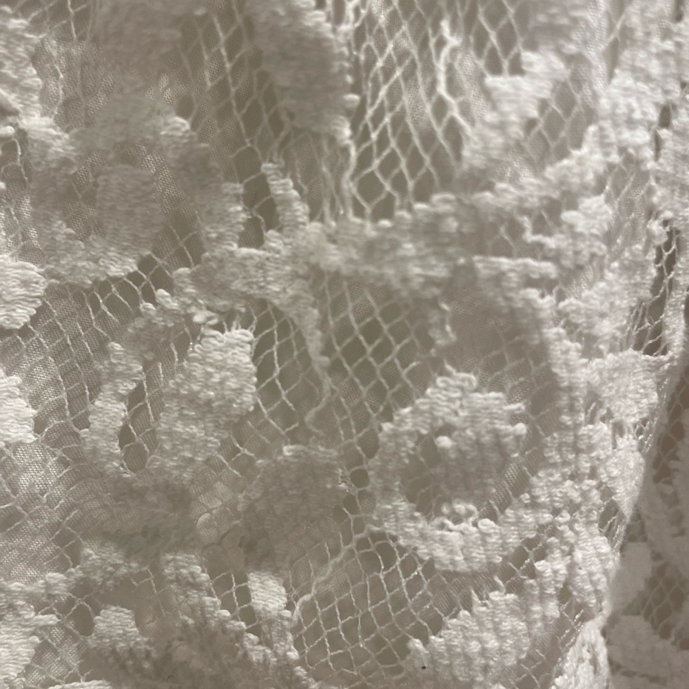 Abercrombie and Fitch White Lace Crop Shirt - Picture 5 of 6